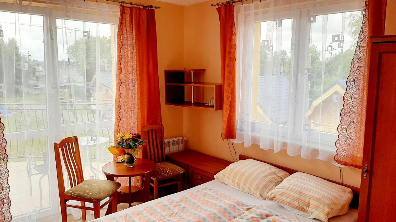 Janosik II Hotel Устроне Морске Екстериор снимка